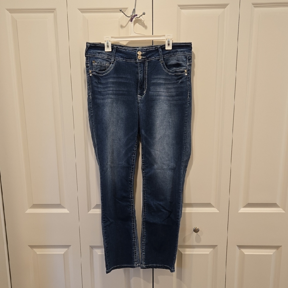 NWOT Wallflower Dark Blue Straight Leg Jeans